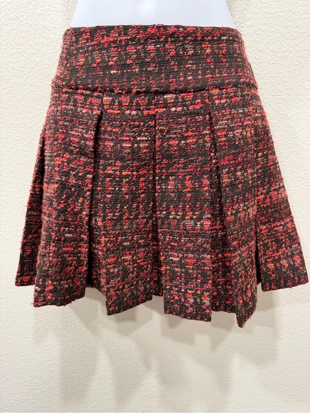 Alice + Olivia Red and Black Tweed Pleated Skirt🍁